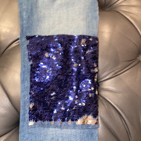 Jeans/Leggings Sequence - Picture 3 of 6